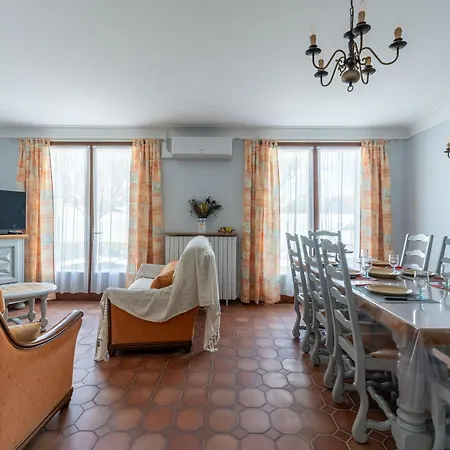 Maison Rénovée 6 Pers. à - Clim, Jardin, à Proximité Du Lac&plages - Fr-1-319-549 Hébergement de vacances *